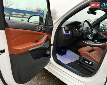 Белый БМВ Х5 М, объемом двигателя 2.99 л и пробегом 22 тыс. км за 92800 $, фото 37 на Automoto.ua