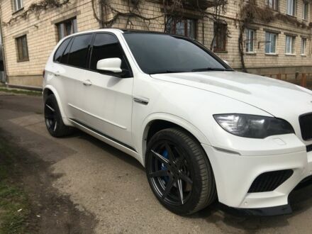 БМВ Х5 М 2010 в Черновцах на Automoto.ua Белый БМВ Х5 М, объемом двигателя 4.4 л и пробегом 180 тыс. км за 19200 $, фото 1 на Automoto.ua
