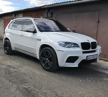 БМВ Х5 М 2010 у Києві на Automoto.ua Білий БМВ Х5 М, об'ємом двигуна 4.4 л та пробігом 143 тис. км за 13000 $, фото 1 на Automoto.ua