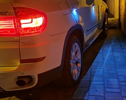 Білий БМВ Х5 М, об'ємом двигуна 3 л та пробігом 176 тис. км за 15500 $, фото 1 на Automoto.ua