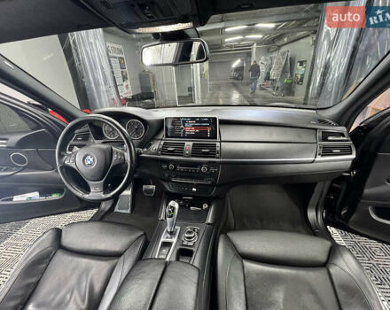 Черный БМВ Х5 М, объемом двигателя 4.39 л и пробегом 220 тыс. км за 20000 $, фото 11 на Automoto.ua