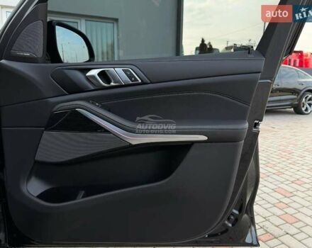 Черный БМВ Х5 М, объемом двигателя 3 л и пробегом 14 тыс. км за 114999 $, фото 62 на Automoto.ua