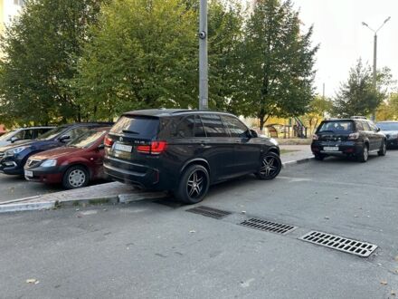 БМВ Х5 М 2015 в Киеве на Automoto.ua Черный БМВ Х5 М, объемом двигателя 4.4 л и пробегом 89 тыс. км за 46000 $, фото 1 на Automoto.ua