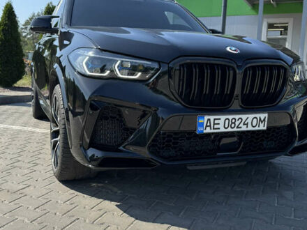 БМВ Х5 М 2023 в Днепре (Днепропетровске) на Automoto.ua Черный БМВ Х5 М, объемом двигателя 4.4 л и пробегом 45 тыс. км за 115000 $, фото 1 на Automoto.ua