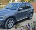 Серый БМВ Х5 М, объемом двигателя 3 л и пробегом 200 тыс. км за 9000 $, фото 1 на Automoto.ua