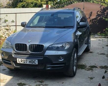 Серый БМВ Х5 М, объемом двигателя 3 л и пробегом 200 тыс. км за 9000 $, фото 1 на Automoto.ua