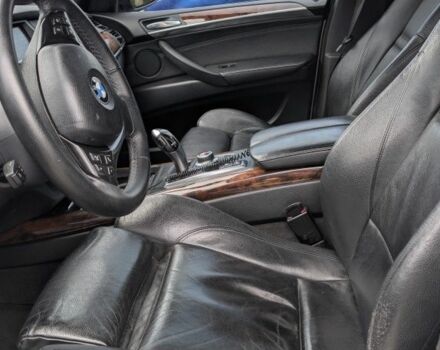 Серый БМВ Х5 М, объемом двигателя 3 л и пробегом 310 тыс. км за 14100 $, фото 5 на Automoto.ua
