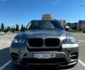 Серый БМВ Х5 М, объемом двигателя 3 л и пробегом 200 тыс. км за 16000 $, фото 2 на Automoto.ua