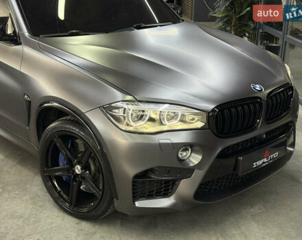 Серый БМВ Х5 М, объемом двигателя 4.39 л и пробегом 146 тыс. км за 32900 $, фото 2 на Automoto.ua