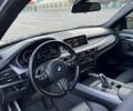 Серый БМВ Х5 М, объемом двигателя 3 л и пробегом 299 тыс. км за 29999 $, фото 25 на Automoto.ua
