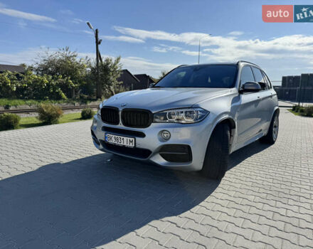 Серый БМВ Х5 М, объемом двигателя 2.99 л и пробегом 205 тыс. км за 33000 $, фото 2 на Automoto.ua