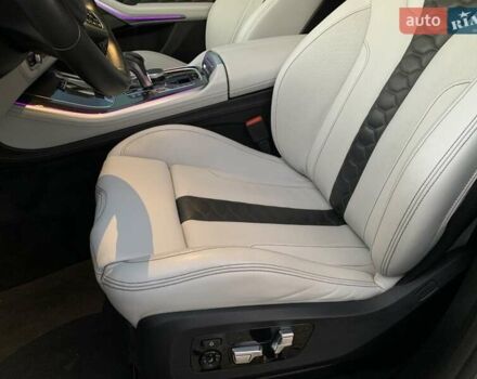 Серый БМВ Х5 М, объемом двигателя 4.39 л и пробегом 64 тыс. км за 75000 $, фото 76 на Automoto.ua