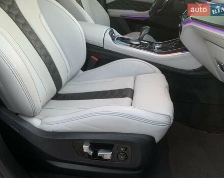 Серый БМВ Х5 М, объемом двигателя 4.39 л и пробегом 64 тыс. км за 75000 $, фото 44 на Automoto.ua