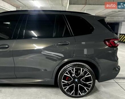 Серый БМВ Х5 М, объемом двигателя 4.39 л и пробегом 27 тыс. км за 108000 $, фото 5 на Automoto.ua