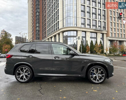 БМВ Х5 М 2023 в Киеве на Automoto.ua Серый БМВ Х5 М, объемом двигателя 2.99 л и пробегом 71 тыс. км за 83000 $, фото 9 на Automoto.ua
