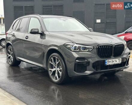 Серый БМВ Х5 М, объемом двигателя 3 л и пробегом 70 тыс. км за 95000 $, фото 1 на Automoto.ua