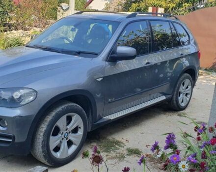Серый БМВ Х5 М, объемом двигателя 3 л и пробегом 200 тыс. км за 9000 $, фото 1 на Automoto.ua