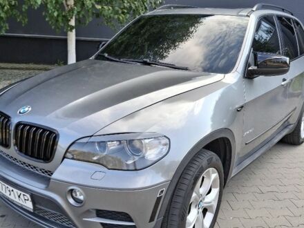 Серый БМВ Х5 М, объемом двигателя 3 л и пробегом 250 тыс. км за 15000 $, фото 1 на Automoto.ua