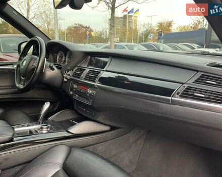 Оранжевый БМВ Х5 М, объемом двигателя 4.4 л и пробегом 259 тыс. км за 15999 $, фото 33 на Automoto.ua