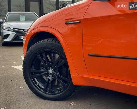 Оранжевый БМВ Х5 М, объемом двигателя 4.4 л и пробегом 259 тыс. км за 15999 $, фото 9 на Automoto.ua