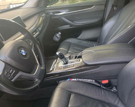 Белый БМВ Х5, объемом двигателя 3 л и пробегом 170 тыс. км за 28500 $, фото 2 на Automoto.ua