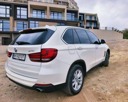 Белый БМВ Х5, объемом двигателя 3 л и пробегом 83 тыс. км за 26000 $, фото 6 на Automoto.ua