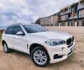Белый БМВ Х5, объемом двигателя 3 л и пробегом 83 тыс. км за 26000 $, фото 4 на Automoto.ua