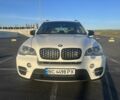 Белый БМВ Х5, объемом двигателя 3 л и пробегом 208 тыс. км за 15000 $, фото 2 на Automoto.ua