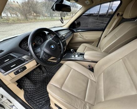 Белый БМВ Х5, объемом двигателя 2.98 л и пробегом 273 тыс. км за 12900 $, фото 8 на Automoto.ua