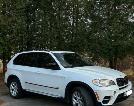 Белый БМВ Х5, объемом двигателя 3 л и пробегом 210 тыс. км за 14400 $, фото 1 на Automoto.ua
