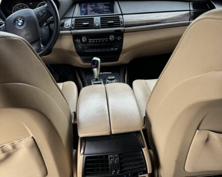 Белый БМВ Х5, объемом двигателя 2.98 л и пробегом 273 тыс. км за 12900 $, фото 10 на Automoto.ua