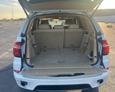 Белый БМВ Х5, объемом двигателя 3 л и пробегом 210 тыс. км за 14400 $, фото 13 на Automoto.ua