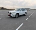 Белый БМВ Х5, объемом двигателя 3 л и пробегом 200 тыс. км за 18500 $, фото 1 на Automoto.ua