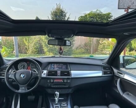 Белый БМВ Х5, объемом двигателя 3 л и пробегом 223 тыс. км за 3100 $, фото 5 на Automoto.ua