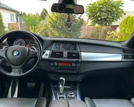 Белый БМВ Х5, объемом двигателя 3 л и пробегом 223 тыс. км за 3100 $, фото 4 на Automoto.ua