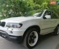 Білий БМВ Х5, об'ємом двигуна 4.4 л та пробігом 300 тис. км за 6200 $, фото 1 на Automoto.ua