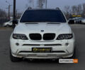 Белый БМВ Х5, объемом двигателя 4.8 л и пробегом 250 тыс. км за 13700 $, фото 1 на Automoto.ua