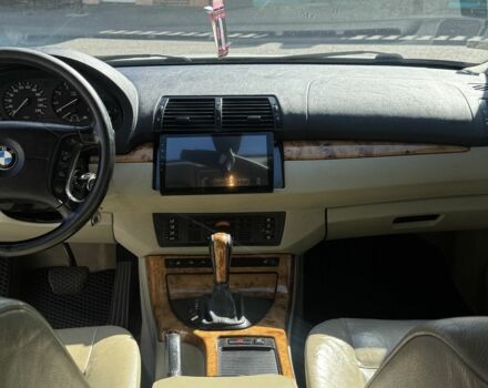 Белый БМВ Х5, объемом двигателя 3 л и пробегом 377 тыс. км за 8300 $, фото 1 на Automoto.ua