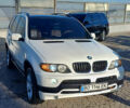 Белый БМВ Х5, объемом двигателя 3 л и пробегом 340 тыс. км за 8600 $, фото 1 на Automoto.ua