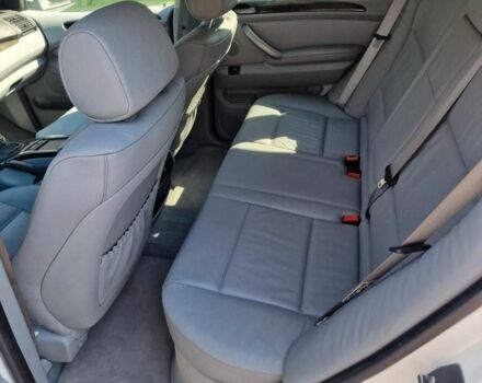 Белый БМВ Х5, объемом двигателя 3 л и пробегом 230 тыс. км за 2835 $, фото 5 на Automoto.ua