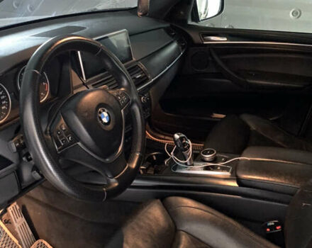 Белый БМВ Х5, объемом двигателя 3 л и пробегом 370 тыс. км за 15200 $, фото 12 на Automoto.ua