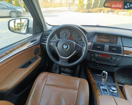 Белый БМВ Х5, объемом двигателя 3 л и пробегом 314 тыс. км за 17800 $, фото 41 на Automoto.ua