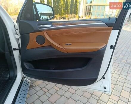 Белый БМВ Х5, объемом двигателя 3 л и пробегом 314 тыс. км за 17800 $, фото 52 на Automoto.ua