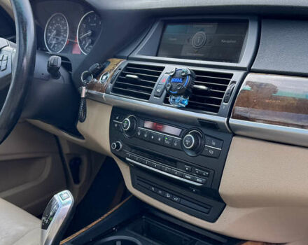 БМВ Х5 2007 в Ровно на Automoto.ua Белый БМВ Х5, объемом двигателя 3 л и пробегом 288 тыс. км за 8999 $, фото 12 на Automoto.ua