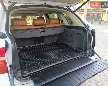 Белый БМВ Х5, объемом двигателя 3 л и пробегом 314 тыс. км за 17800 $, фото 58 на Automoto.ua