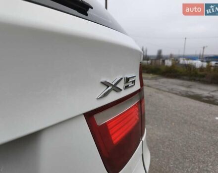 Белый БМВ Х5, объемом двигателя 3 л и пробегом 314 тыс. км за 14699 $, фото 44 на Automoto.ua