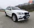 Белый БМВ Х5, объемом двигателя 3 л и пробегом 314 тыс. км за 14699 $, фото 66 на Automoto.ua