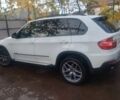 Белый БМВ Х5, объемом двигателя 3 л и пробегом 240 тыс. км за 11500 $, фото 3 на Automoto.ua