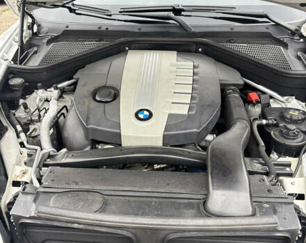 Белый БМВ Х5, объемом двигателя 2.99 л и пробегом 314 тыс. км за 14300 $, фото 40 на Automoto.ua