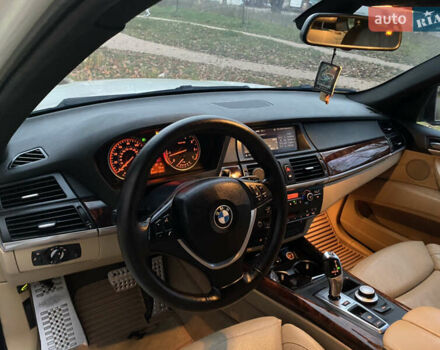 Белый БМВ Х5, объемом двигателя 4.8 л и пробегом 232 тыс. км за 11000 $, фото 50 на Automoto.ua